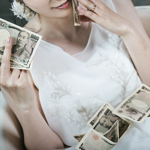 アイキャッチ「お金、借金、1万円札」